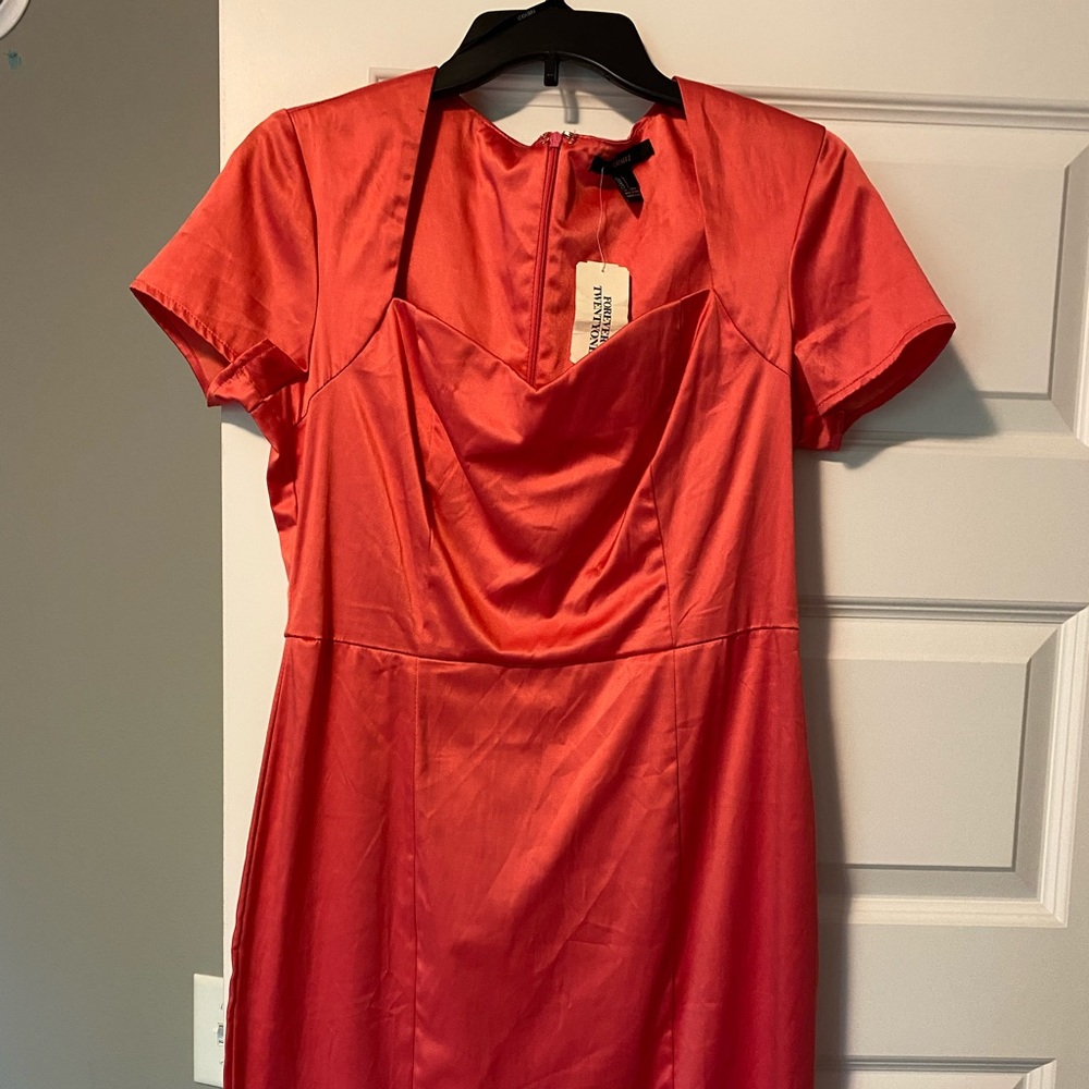 Mellon color satin dress New with tags size Large